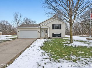 1198 Paula St, Martin, MI 49070