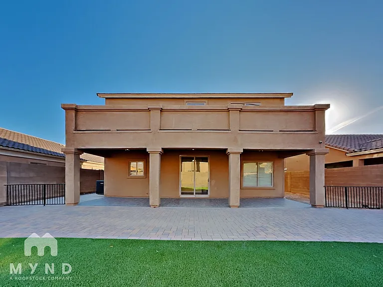 6418 S 49th Dr — Photo 29