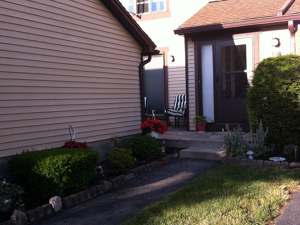 1st image of 1352 Charlesgate Cir