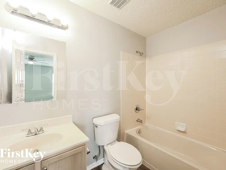 9723 Autumn Valley — Photo 11
