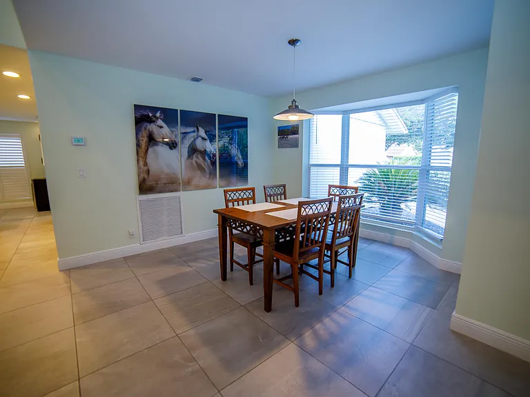 900 Cosmos Ct — Photo 7