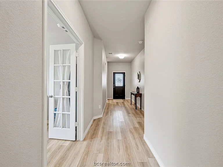 2042 Rock Ridge Ave — Photo 14