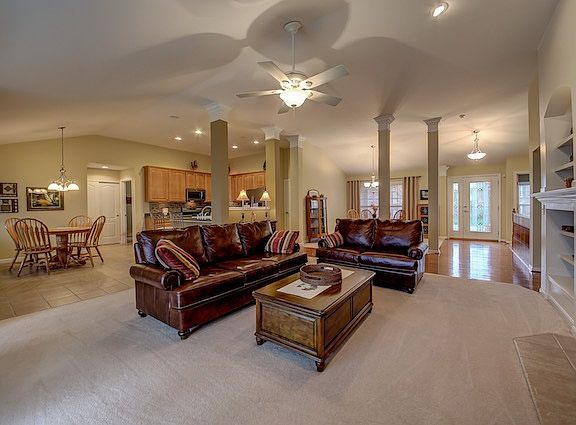 5th image of 2328 Summerwoods Dr