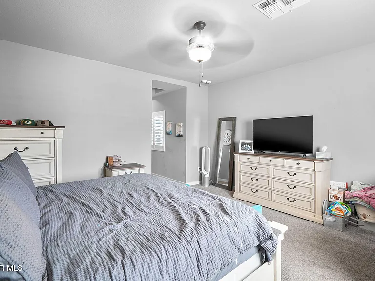 3561 Essence St — Photo 35
