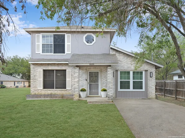 8099 1ST, Somerset, TX 78069
