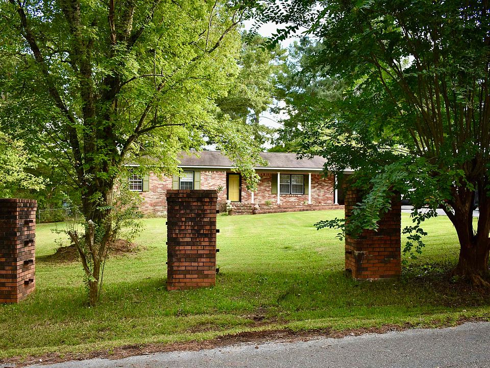 911 Pinewood Ln, Sylacauga, AL 35150 MLS 1332409 Zillow