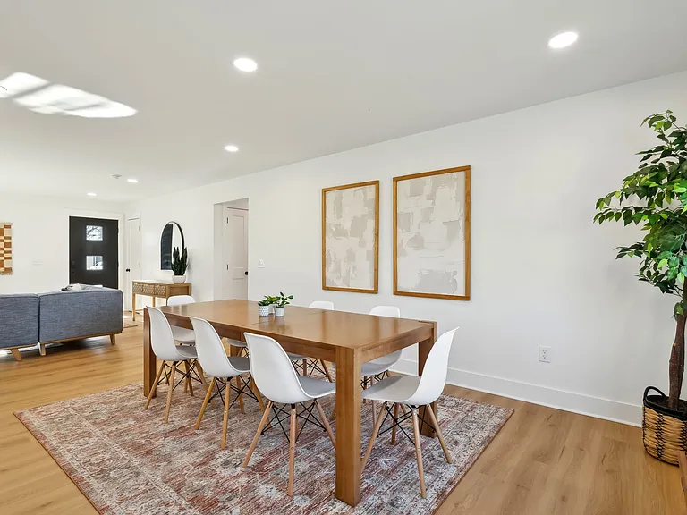 816 Victoria Dr — Photo 35
