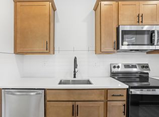 606 NE Russell St #606, Portland, OR 97212