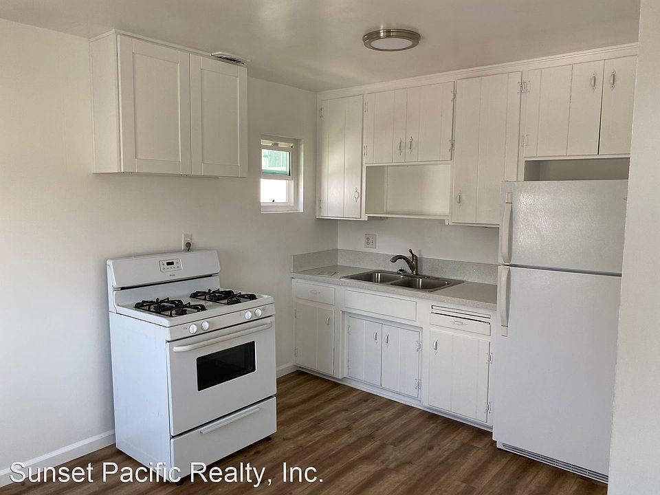 1st image of 1654 Locust St #8532652