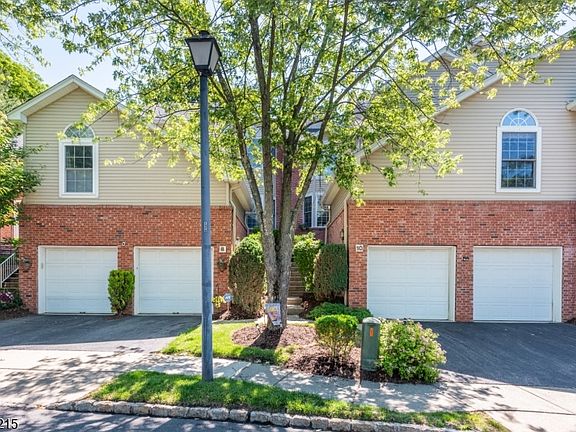 2nd image of 10 Ebersbach Ln