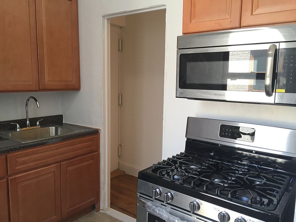 1st image of 50 E 18th St APT C2
