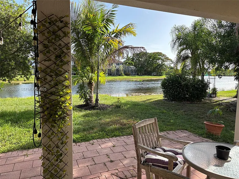 1362 Canary Island Dr — Photo 12