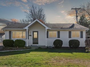 815 Kent St, Carleton, MI 48117