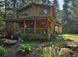 6430 Longwood Ln, Clinton, WA 98236