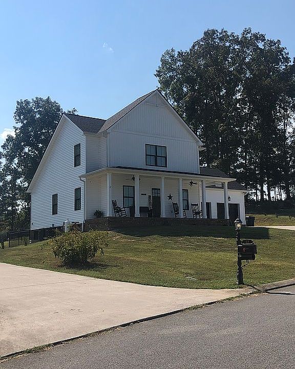 1st image of 75 Lillie Dr