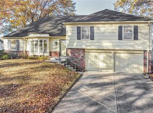 5436 NW 70th St, Kansas City, MO 64151