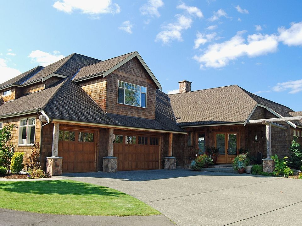 WOW what curb appeal!
