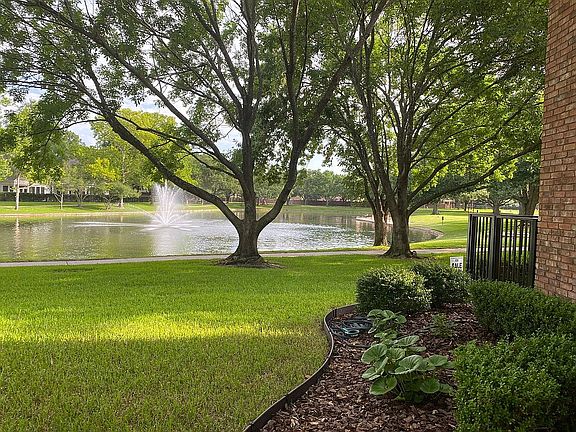 5th image of 3207 Quiet Lake Dr