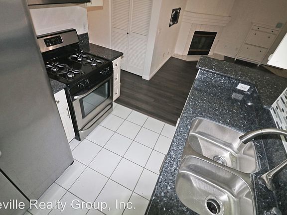 3rd image of 3922 Hamilton St APT 3