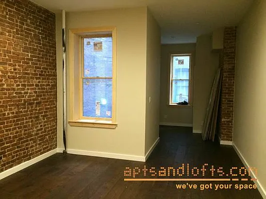 Rented by aptsandlofts.com | media 37