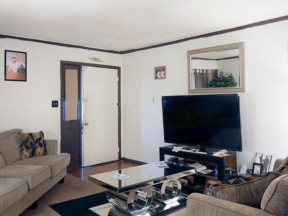 4th image of 10071 E Penrith Dr