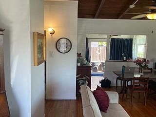 3rd image of 3411 Lerwick Rd