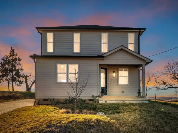 1531 E Stewarts Ln, Nashville, TN 37218