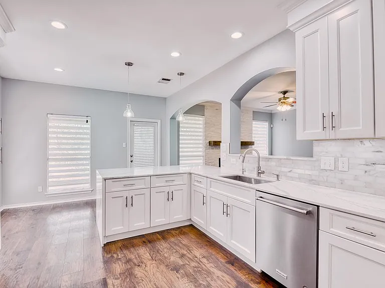 22503 Madison Park — Photo 14