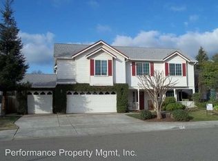 2171 Birch Ave, Clovis, CA 93611