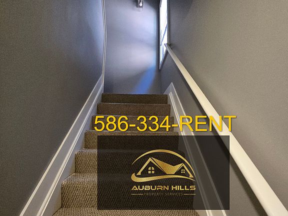 3rd image of 2253 Gladstone St #2