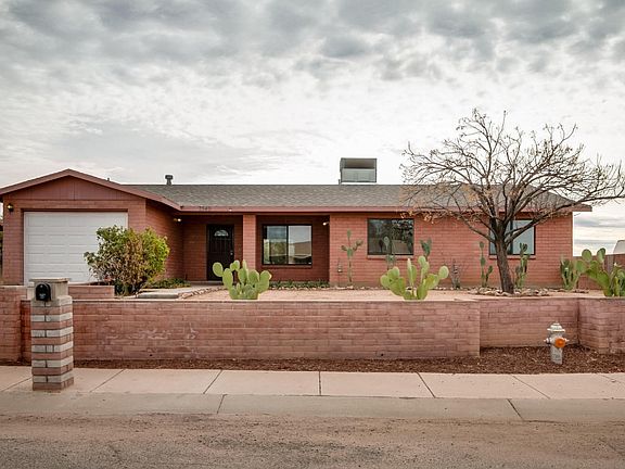 3rd image of 7549 W Calle Aragon