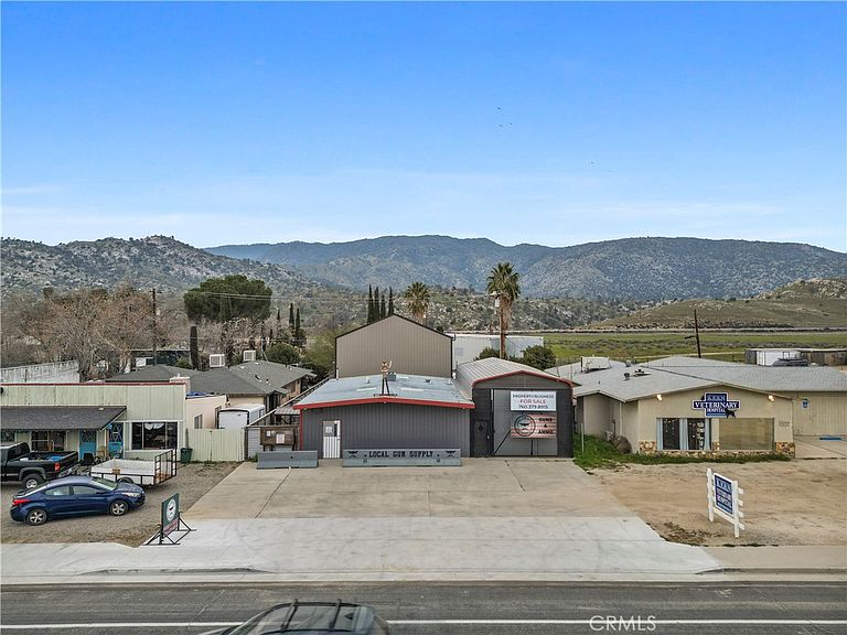 Listing photo 4