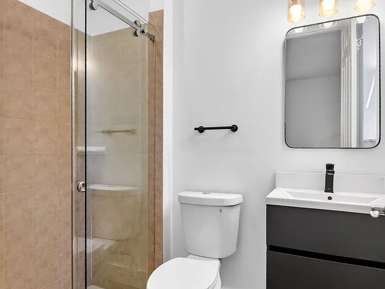 2502 N Dixie Hwy #32 — Photo 12