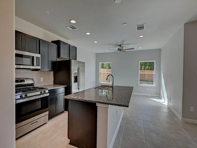 11857 E Gate Dr — Photo 6