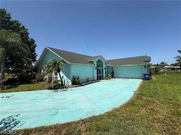 2401 Fisher Ct, Lehigh Acres, FL 33936