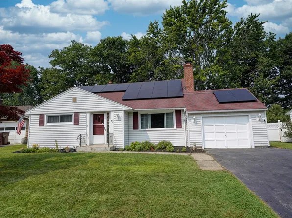 53 Howedale Dr, Rochester, NY 14616