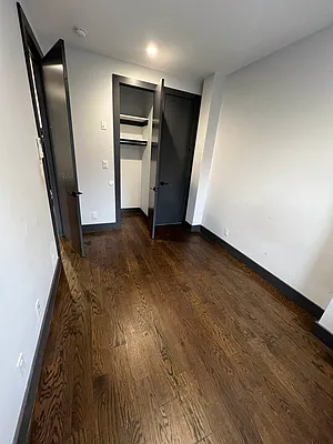 Rented by Delmark Realty LLC | media 25