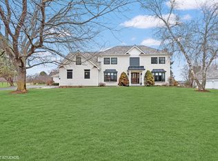 1460 Eagle Ridge Dr, Antioch, IL 60002