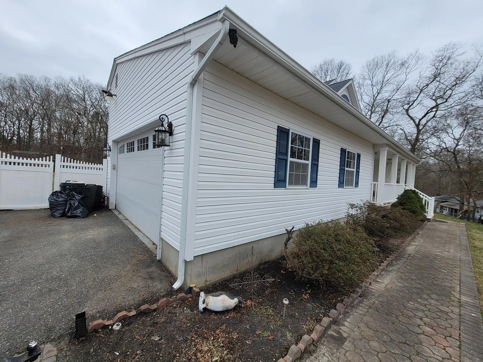 Merrick Rd, Shirley — Photo 3