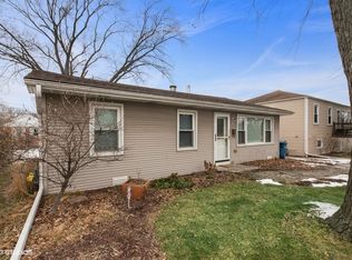 419 W Butterfield Rd, Elmhurst, IL 60126