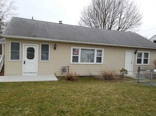25 Walnut St, New Windsor, NY 12553
