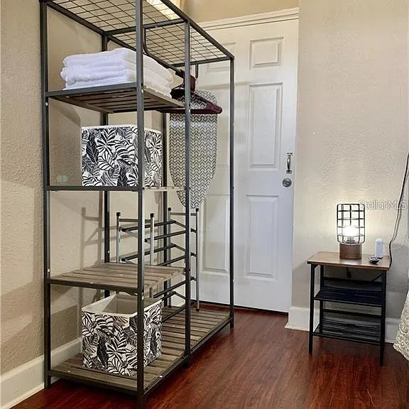 1245 Catalpa Ln #2 — Photo 44