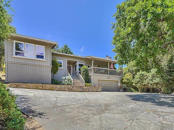 2nd image of 17411 Holiday Dr