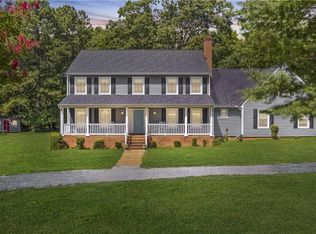 2410 Hillandale Dr, Midlothian, VA 23113