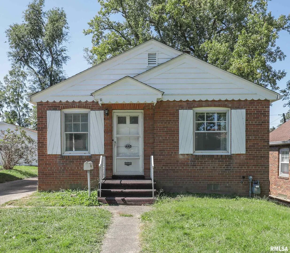 2224 25th St photo 1