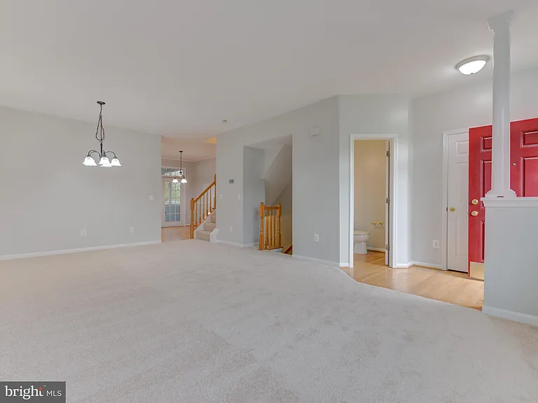 20362 Hartwell St — Photo 3