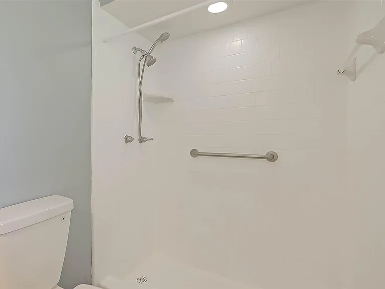 19610 Mallard Lake Ln — Photo 11