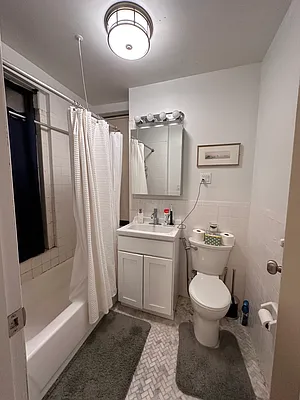Rented by CitySites Real Estate Group | media 5