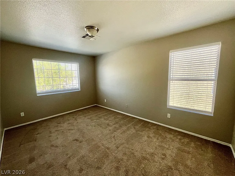 9924 Clover Field Ct — Photo 28