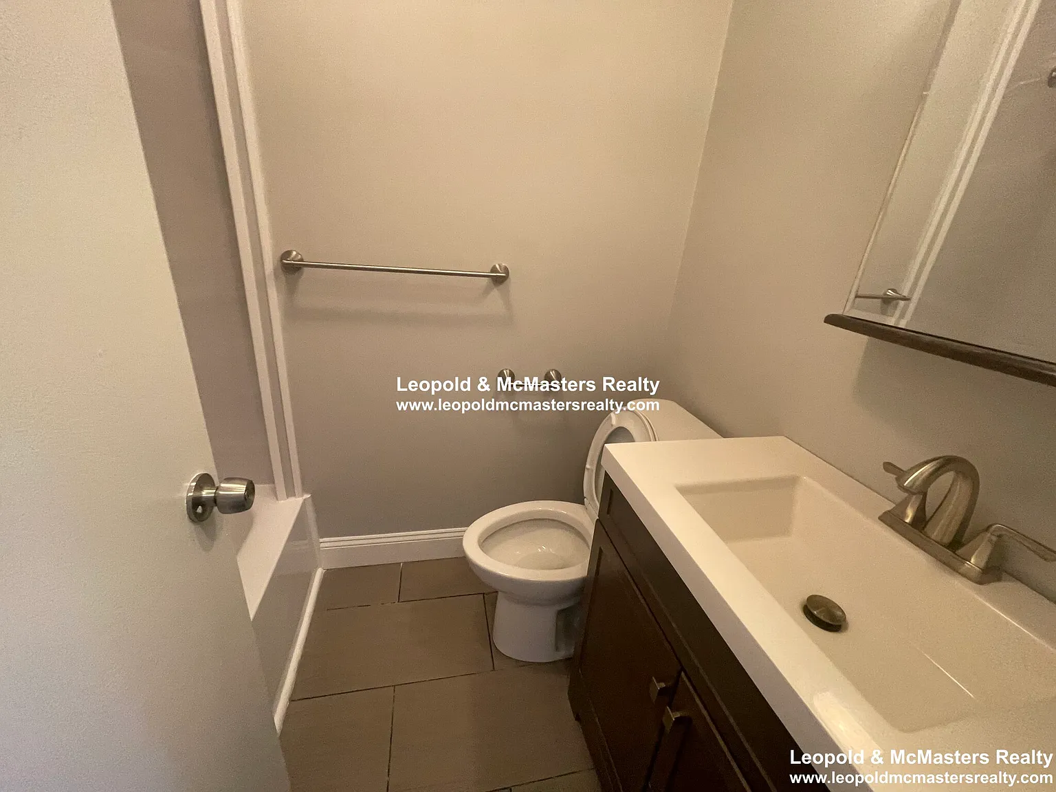 2 bed, 1175 sqft, $3,700 — Photo 2